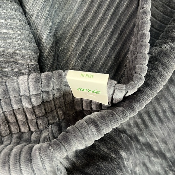 Aerie Groove On Flare Ribbed Dark Gray Velour Pants - Picture 3 of 6